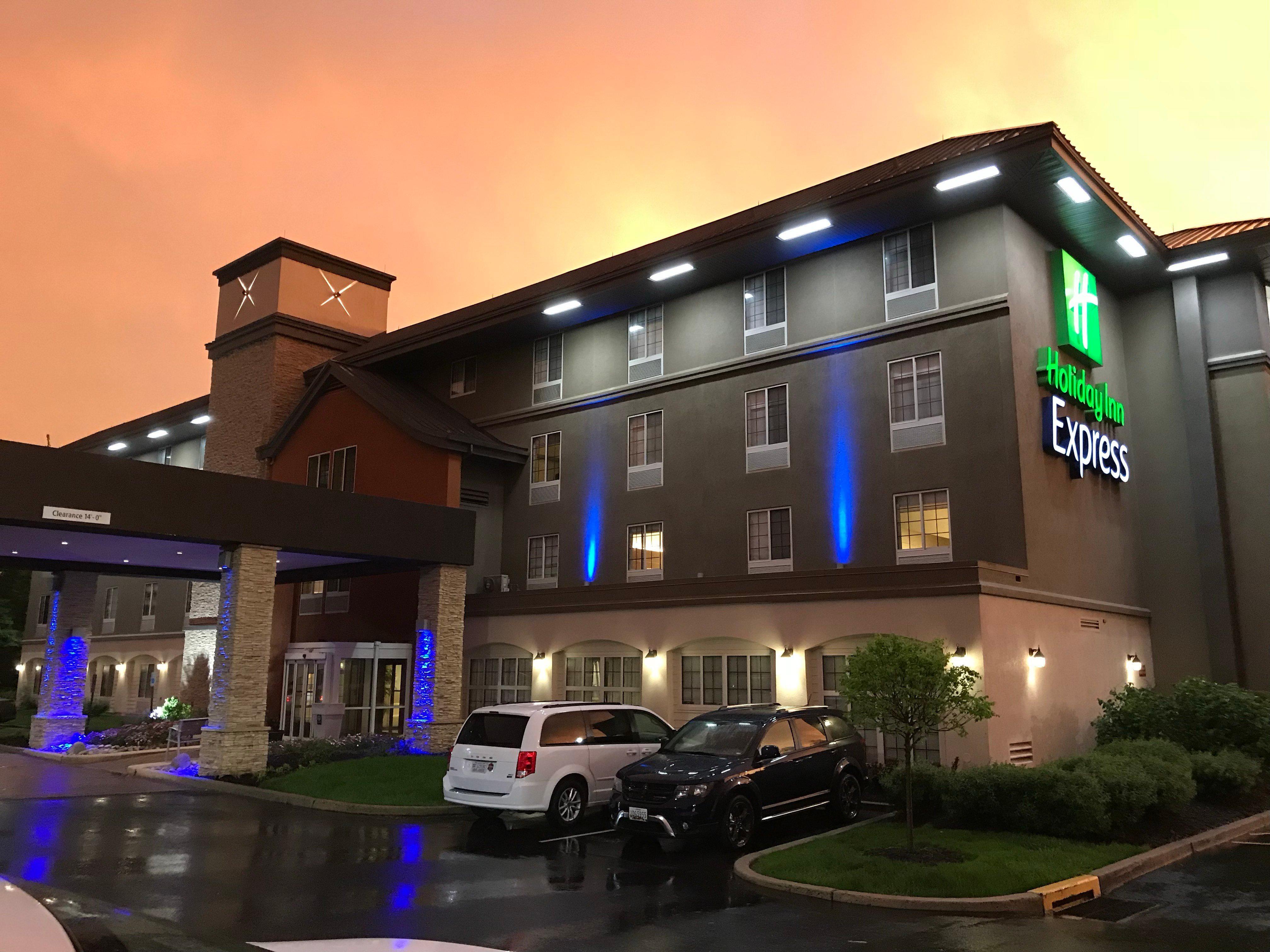 Holiday Inn Express Philadelphia Ne - Langhorne By Ihg Buitenkant foto
