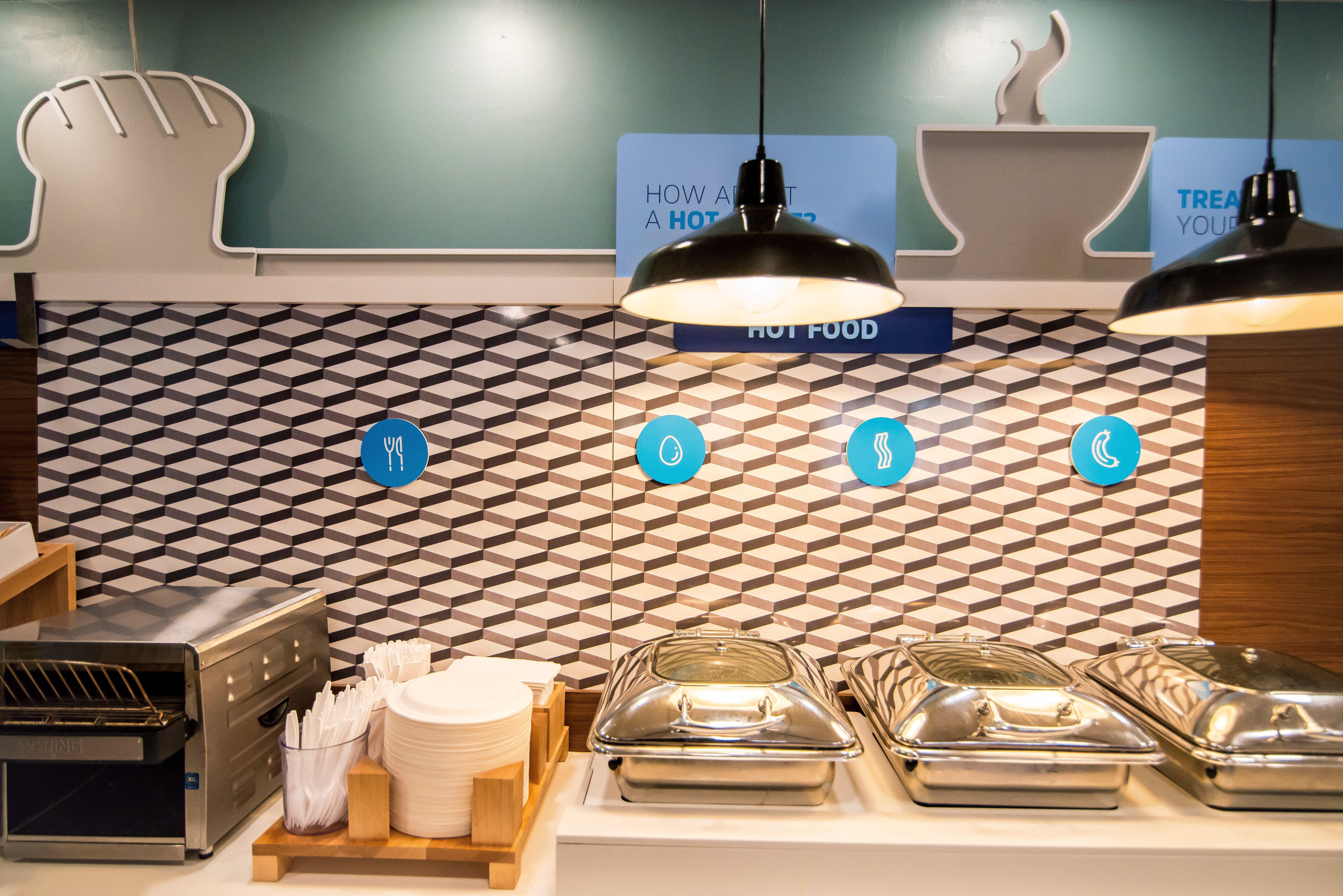 Holiday Inn Express Philadelphia Ne - Langhorne By Ihg Buitenkant foto