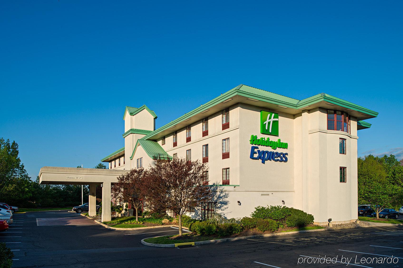 Holiday Inn Express Philadelphia Ne - Langhorne By Ihg Buitenkant foto
